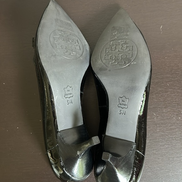 Tory Burch Eliza Pumps Black Kitten Heels Leather Point Toe Career Designer Sz 5 - Picture 10 of 10